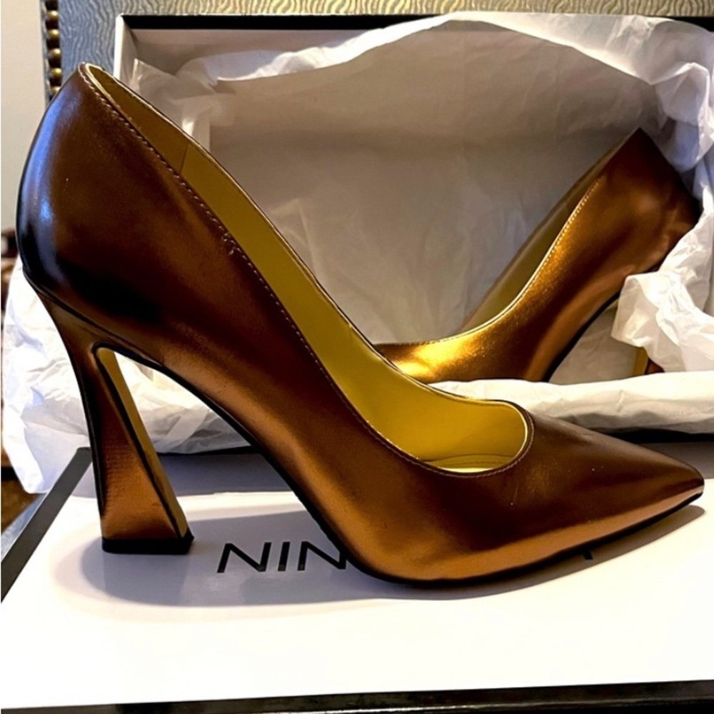 Nine West Women's Trendz Pointed Toe Tatiana Pumps - Size 9